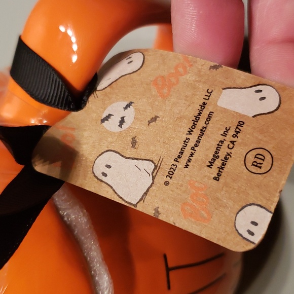 Rae Dunn “The Great Pumpkin" with Snoopy on Pumpkin lid Mug NWT - Picture 7 of 7